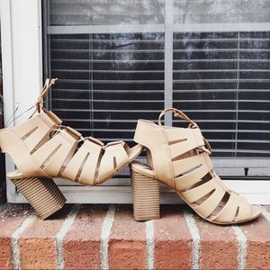 Cute summer heels!